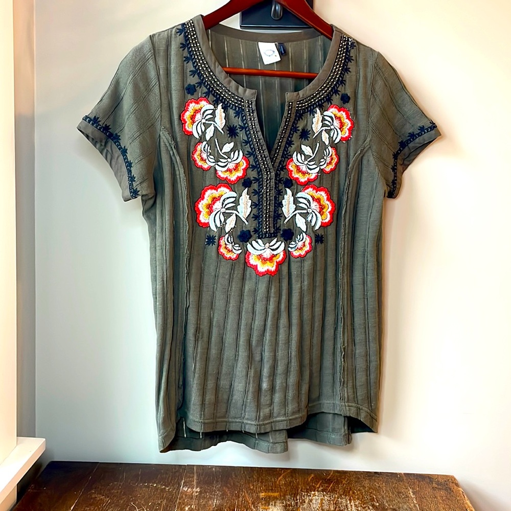 Anthropologie Akemi + Kin Embroidered Top